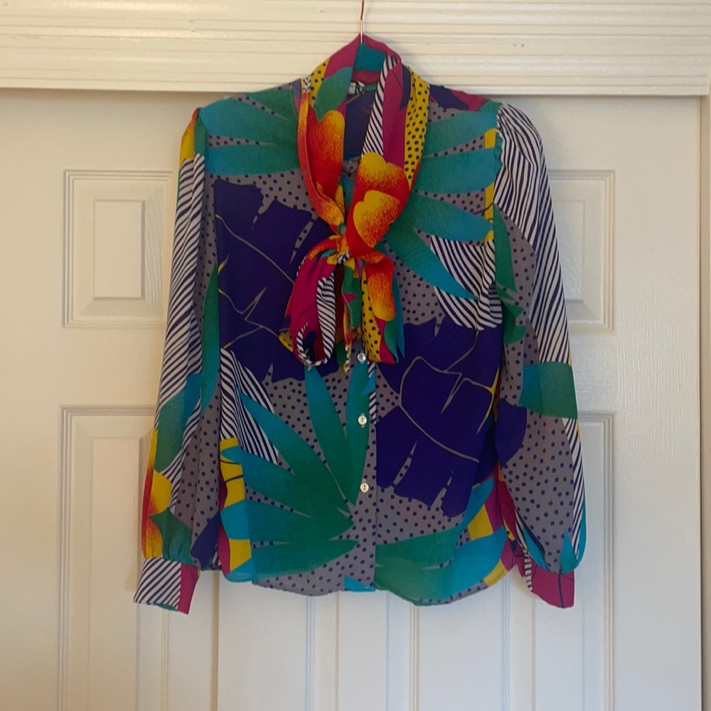 Bold Print Pussy-Bow Blouse